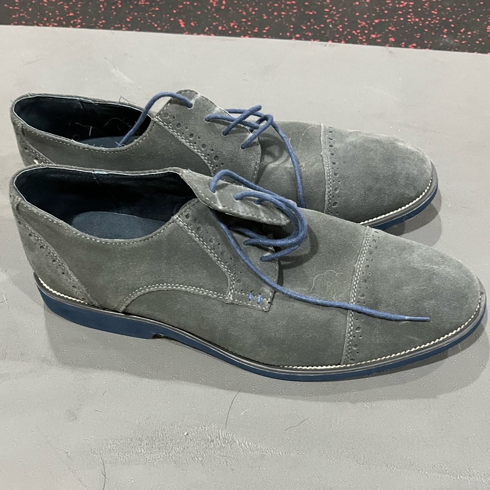 Men’s grey suede dress shoes